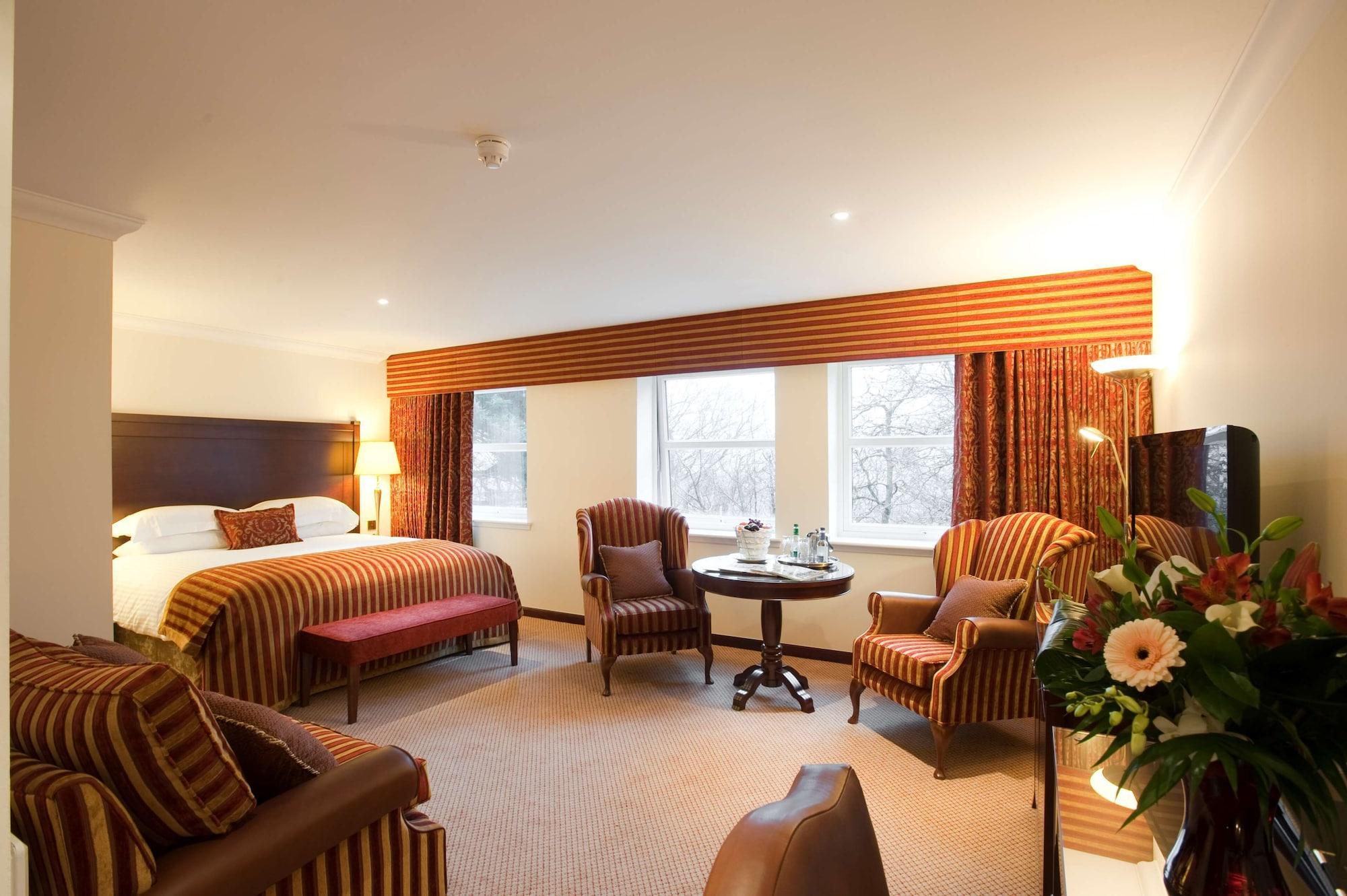 Macdonald Norwood Hall Hotel Абердин Экстерьер фото