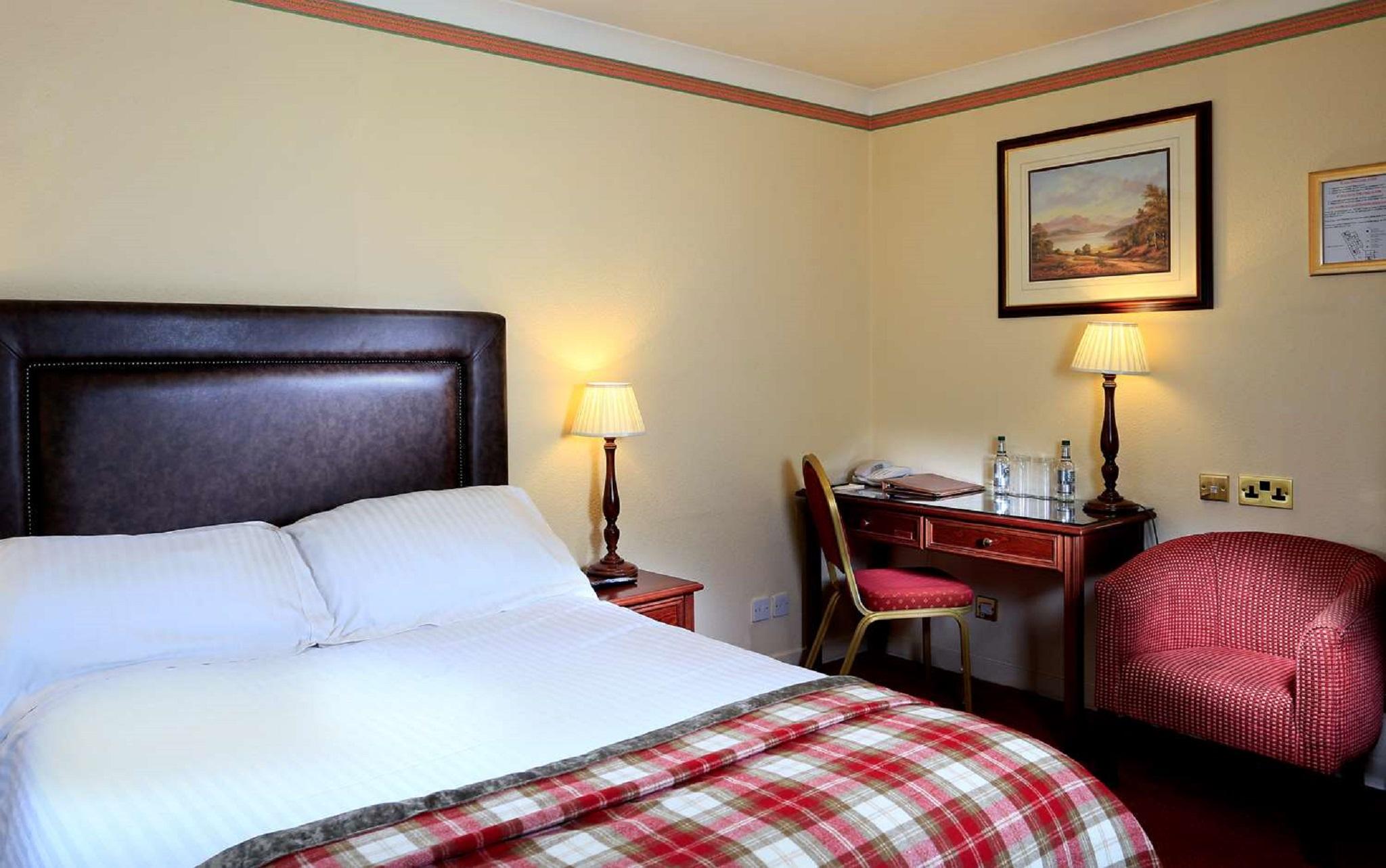 Macdonald Norwood Hall Hotel Абердин Экстерьер фото